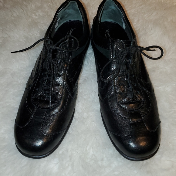 Sensible The Stretchable shoes black oxfords - Picture 4 of 5
